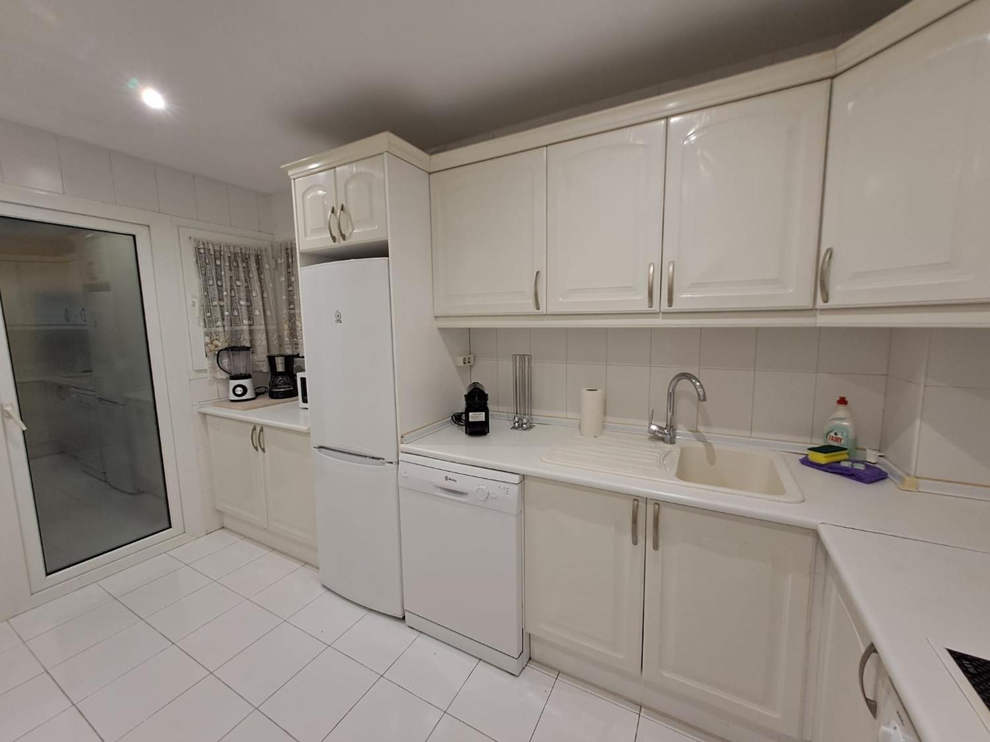 Luminous In Playas Del Duque , Puerto Banus By Holidays & Apartamento Marbella